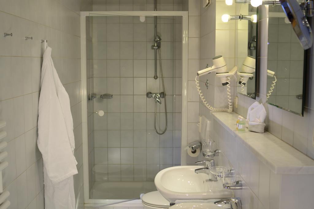 Hotel Am Ostpark Neubiberg Oda fotoğraf