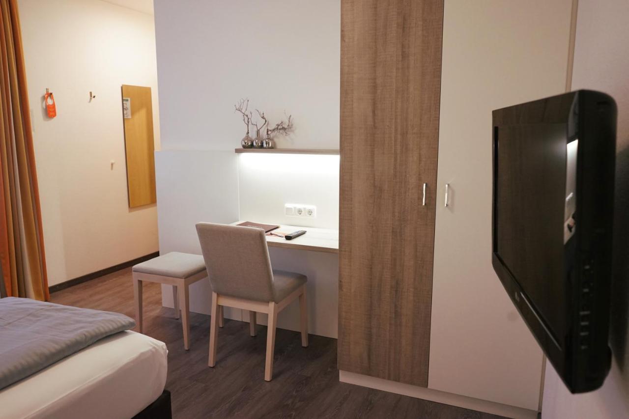 Hotel Am Ostpark Neubiberg Dış mekan fotoğraf