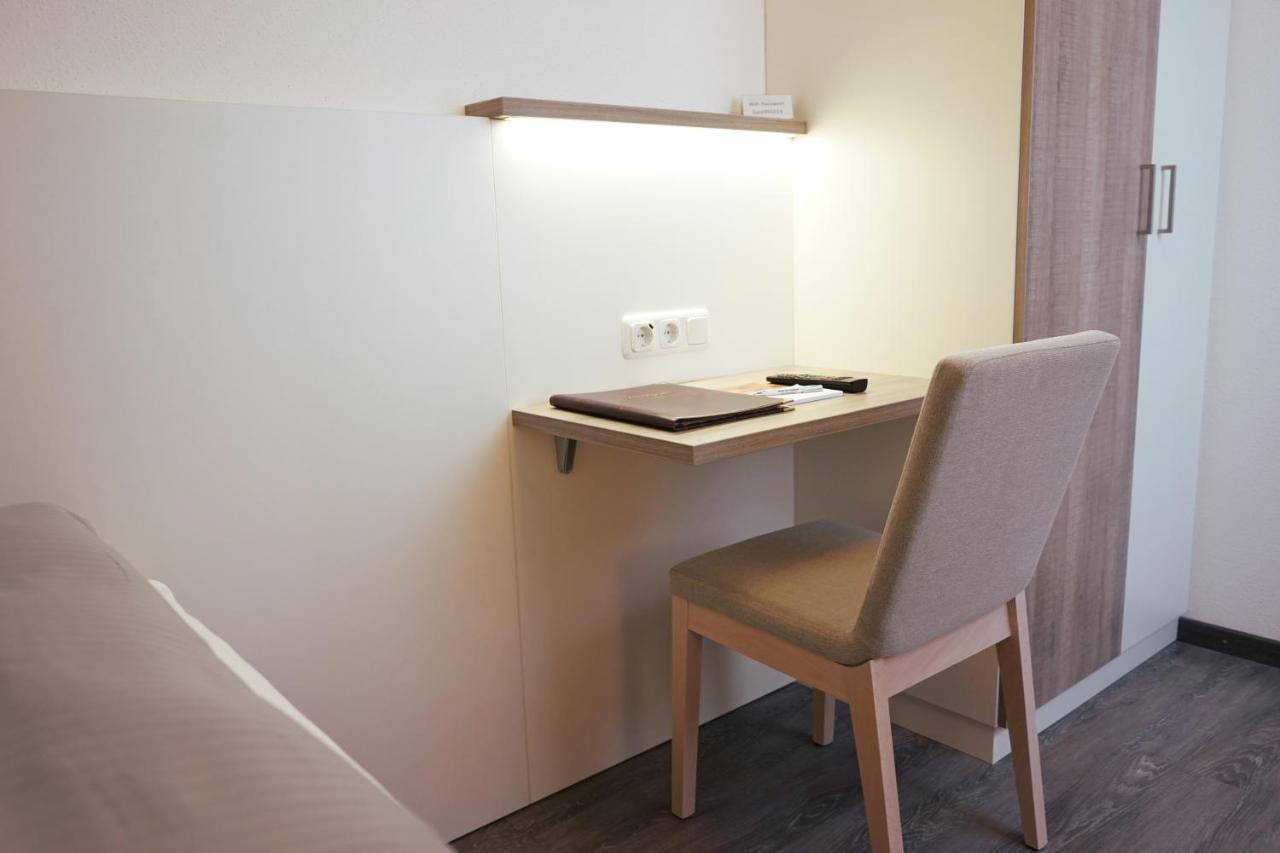 Hotel Am Ostpark Neubiberg Dış mekan fotoğraf